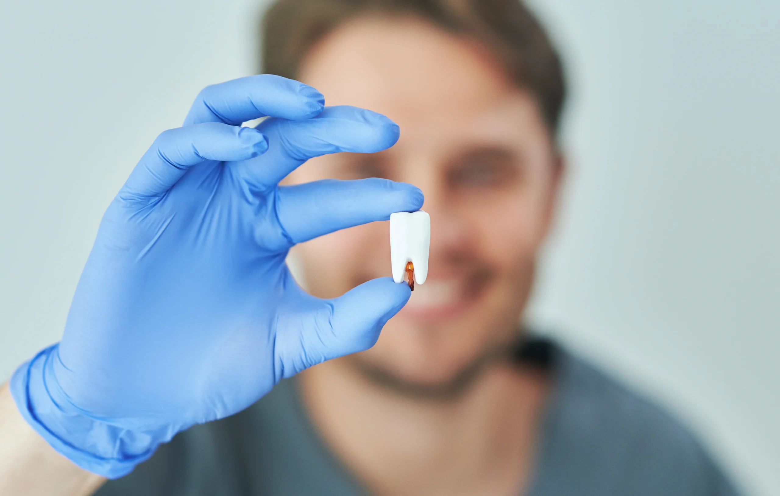 How to Fix a Chipped Tooth What Fairfax Patients Should Do First